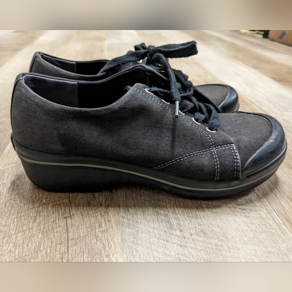 Dansko Black Vegan Leather Heeled Shoes Size 38 - Picture 6 of 11